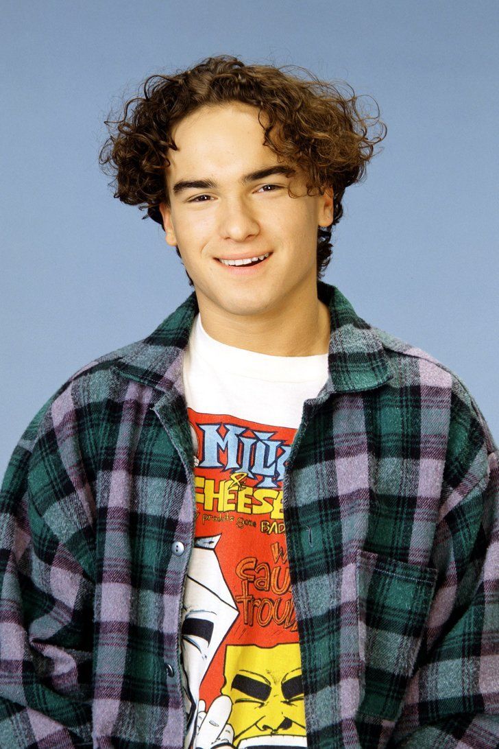 728x1092 Johnny Galecki Is Returning For the Roseanne Reboot, but There's a Catch. Danny tanner outfit, 90s sitcom fashion men, Jesse pinkman flannel
