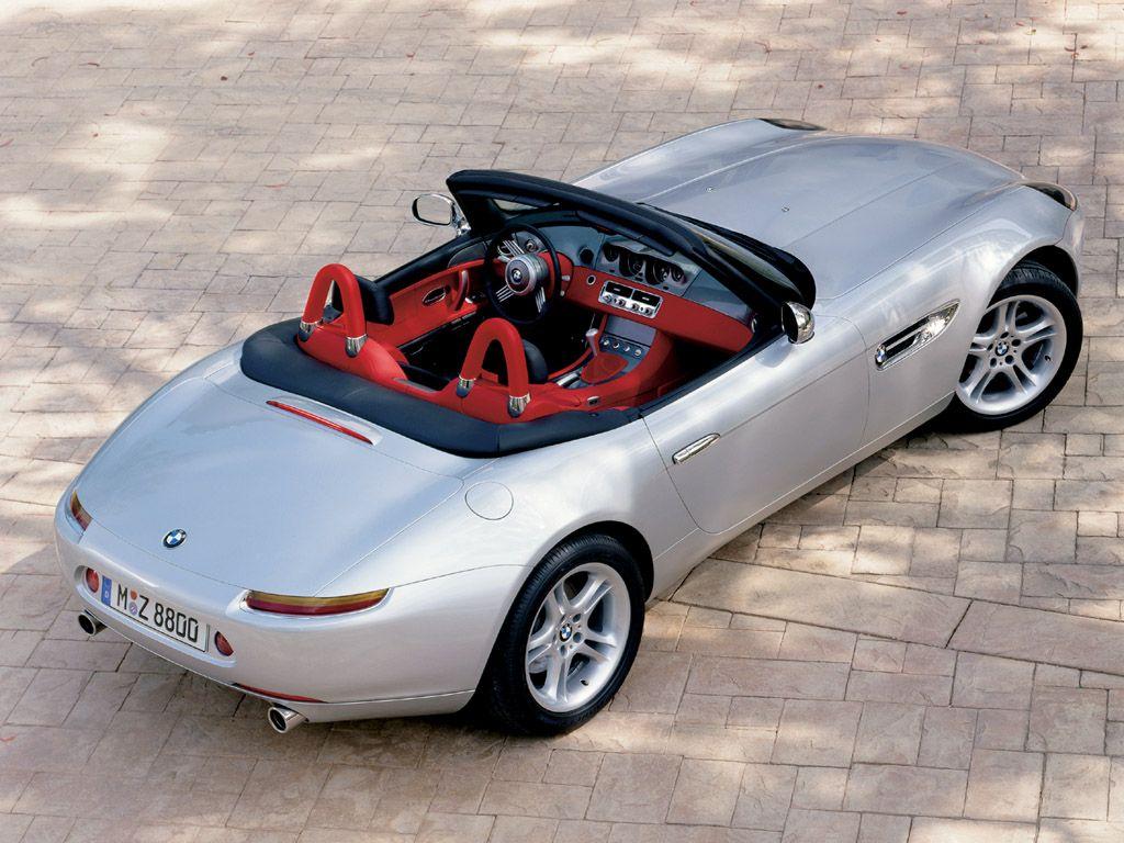 1024x768 BMW Z8 Angle