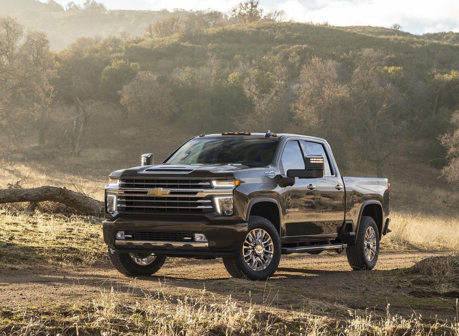 1600x1174 Chevrolet Silverado 2500 HD High Country Front Three Quarter