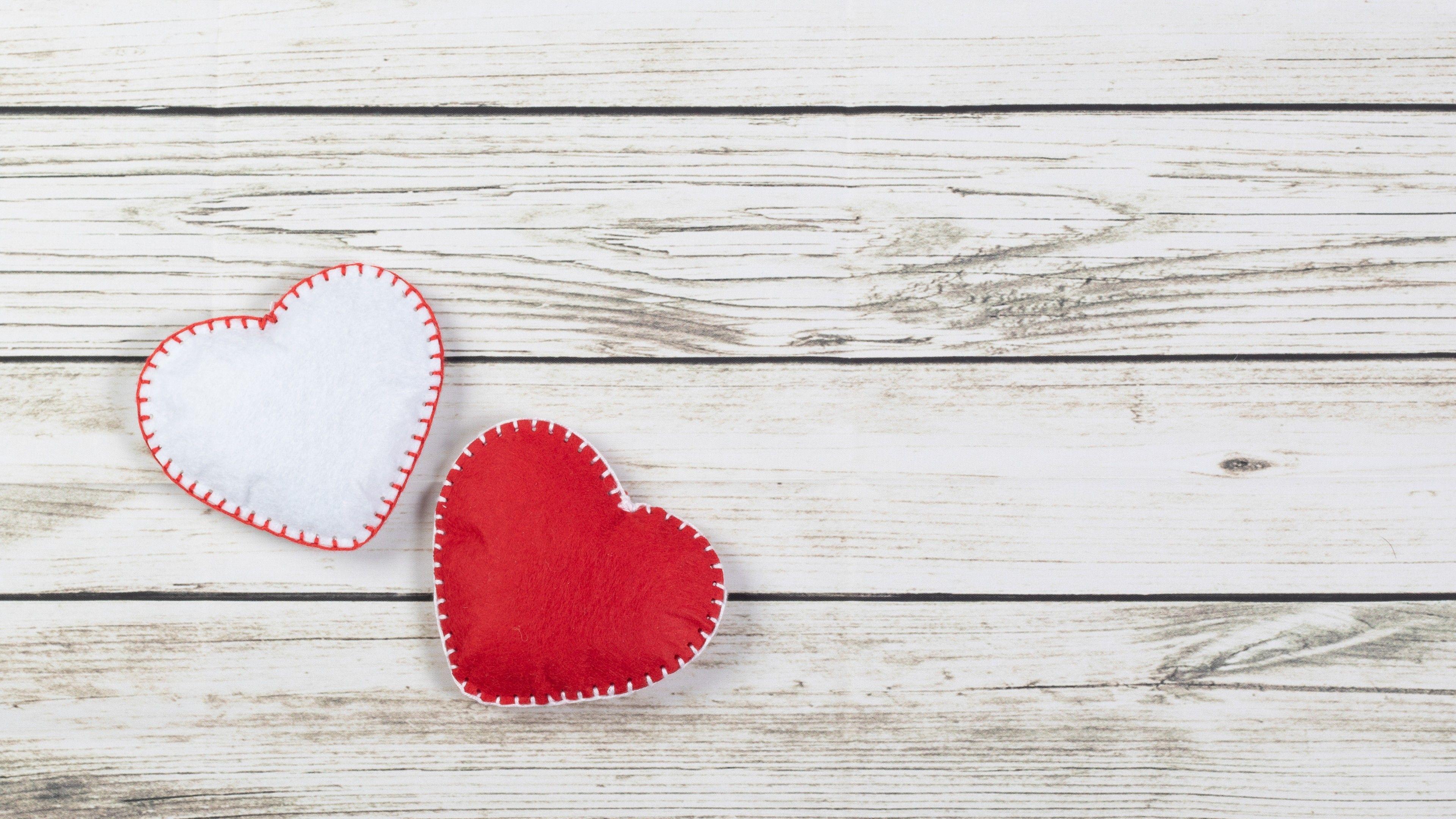 3840x2160 4K Wallpaper Love hearts, Red heart, White heart, Wooden