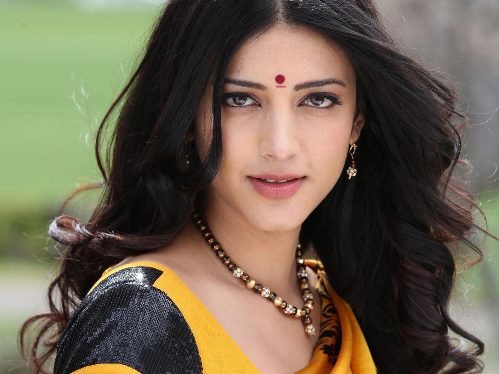 1600x1200 Shruti Haasan. Kolly. Wallpaper free download, Latest