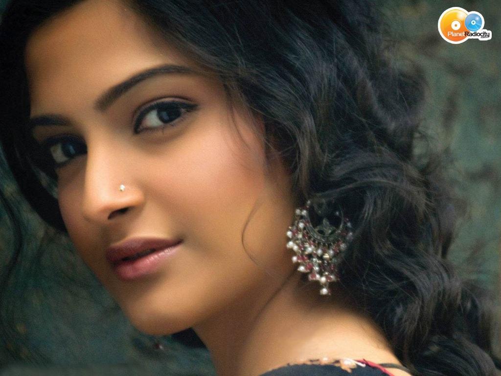 1024x768 Actress Wallpaper, Full HD 1080p, Best HD Actress Pics, D Screens