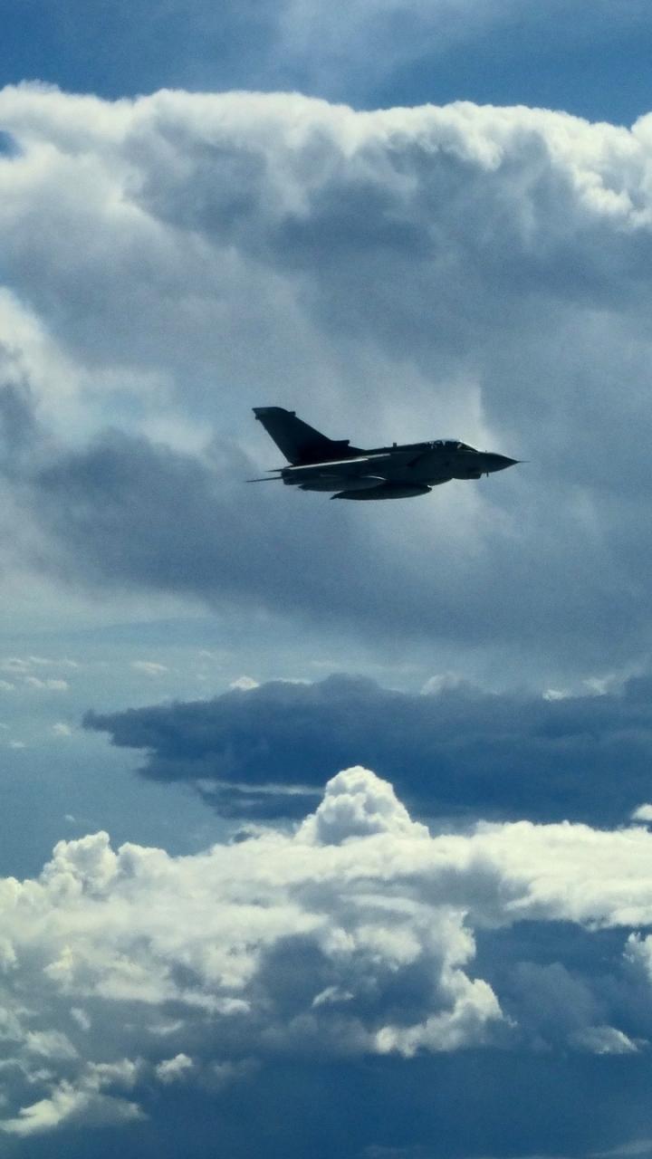 720x1280 Fighter Jet Mobiles Wallpaper