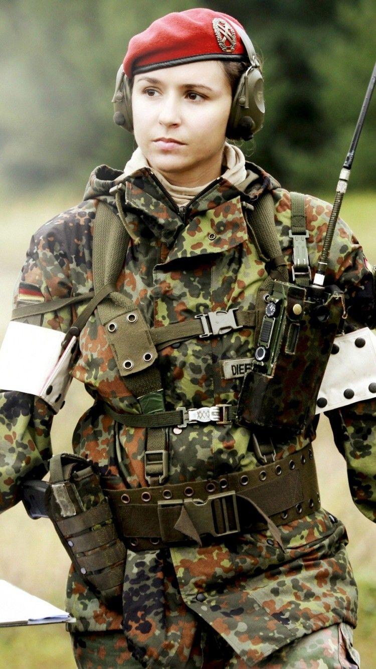 750x1334 Army Girl Wallpaper
