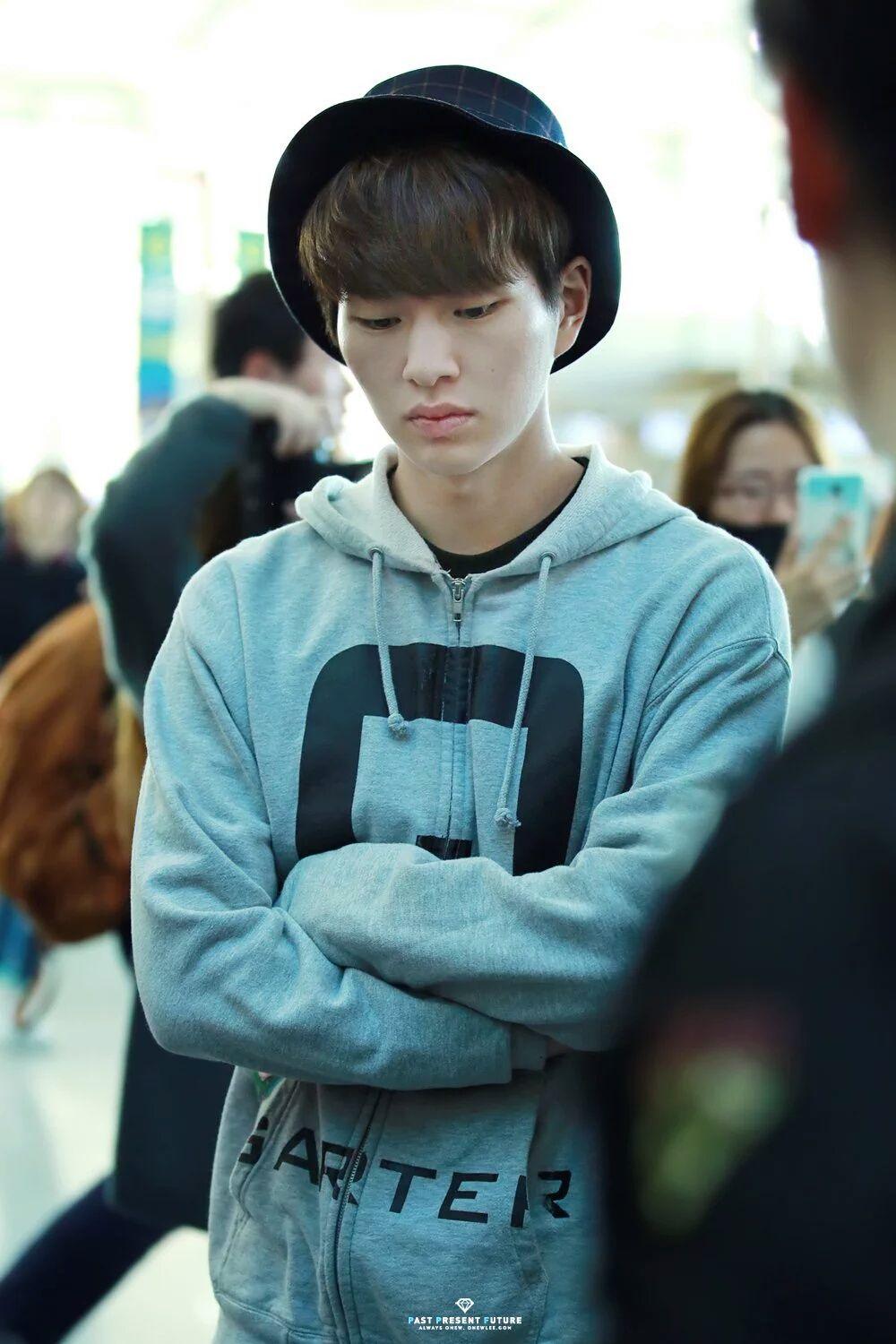 1000x1500 Onew KPOP Image Board