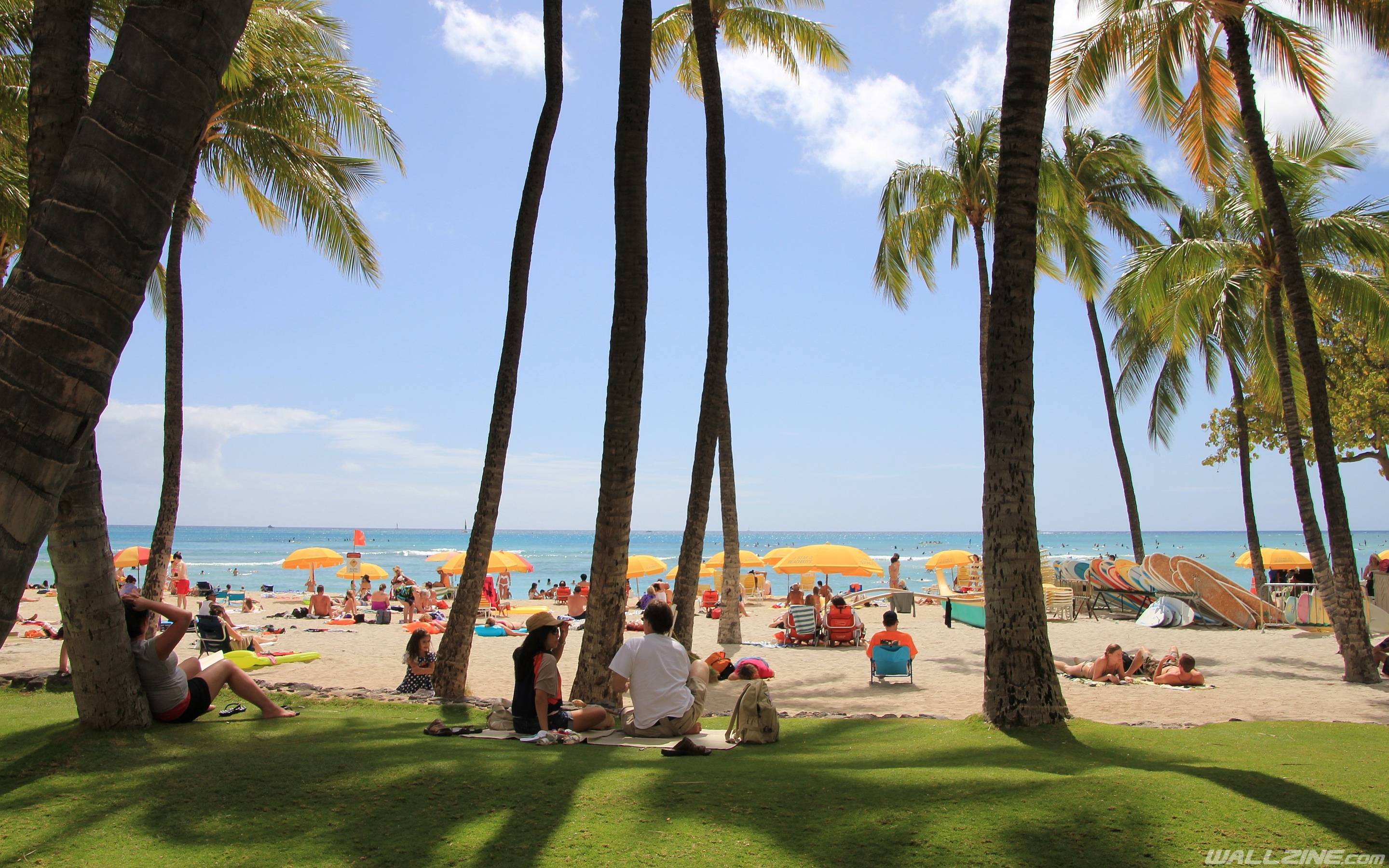 2880x1800 Waikiki Beach Wallpaper HD (2880x 3041.4 Kb)