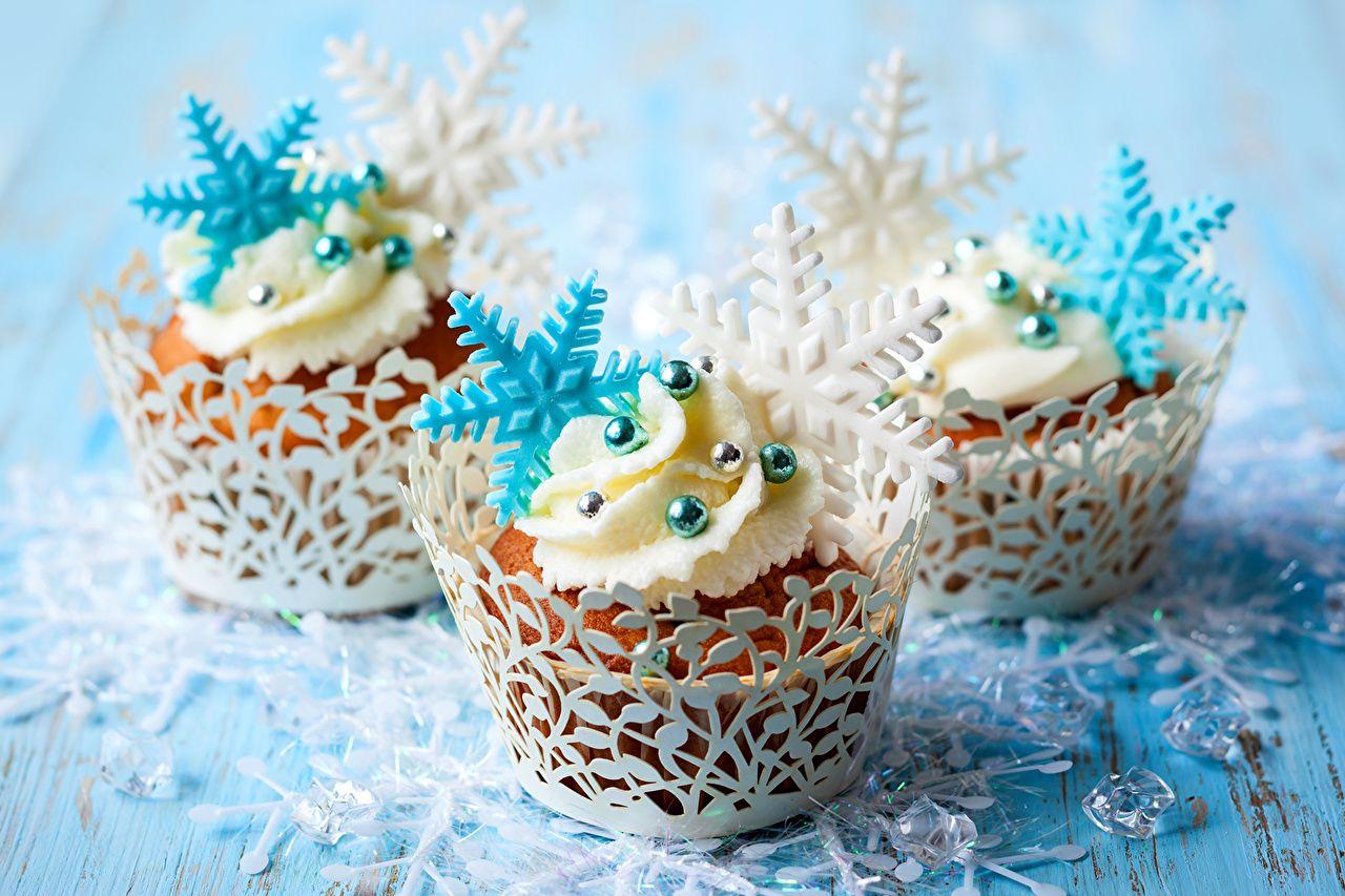 1280x853 image New year Cupcake Food Three 3 Cake Sweets