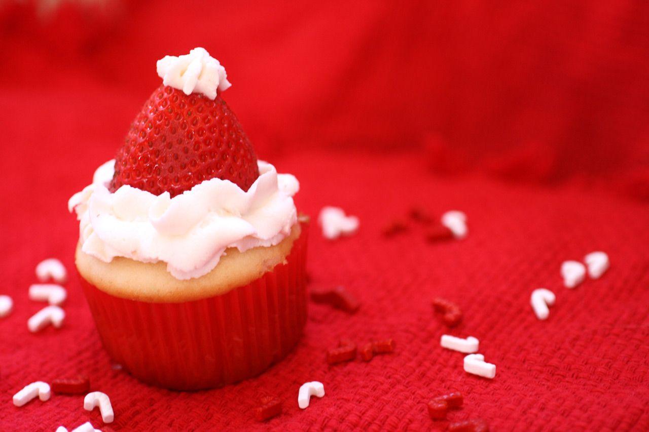 1280x853 Santa Hat Cupcakes