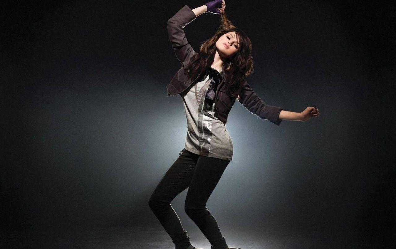 1280x804 Selena Gomez Dancing wallpaper. Selena Gomez Dancing