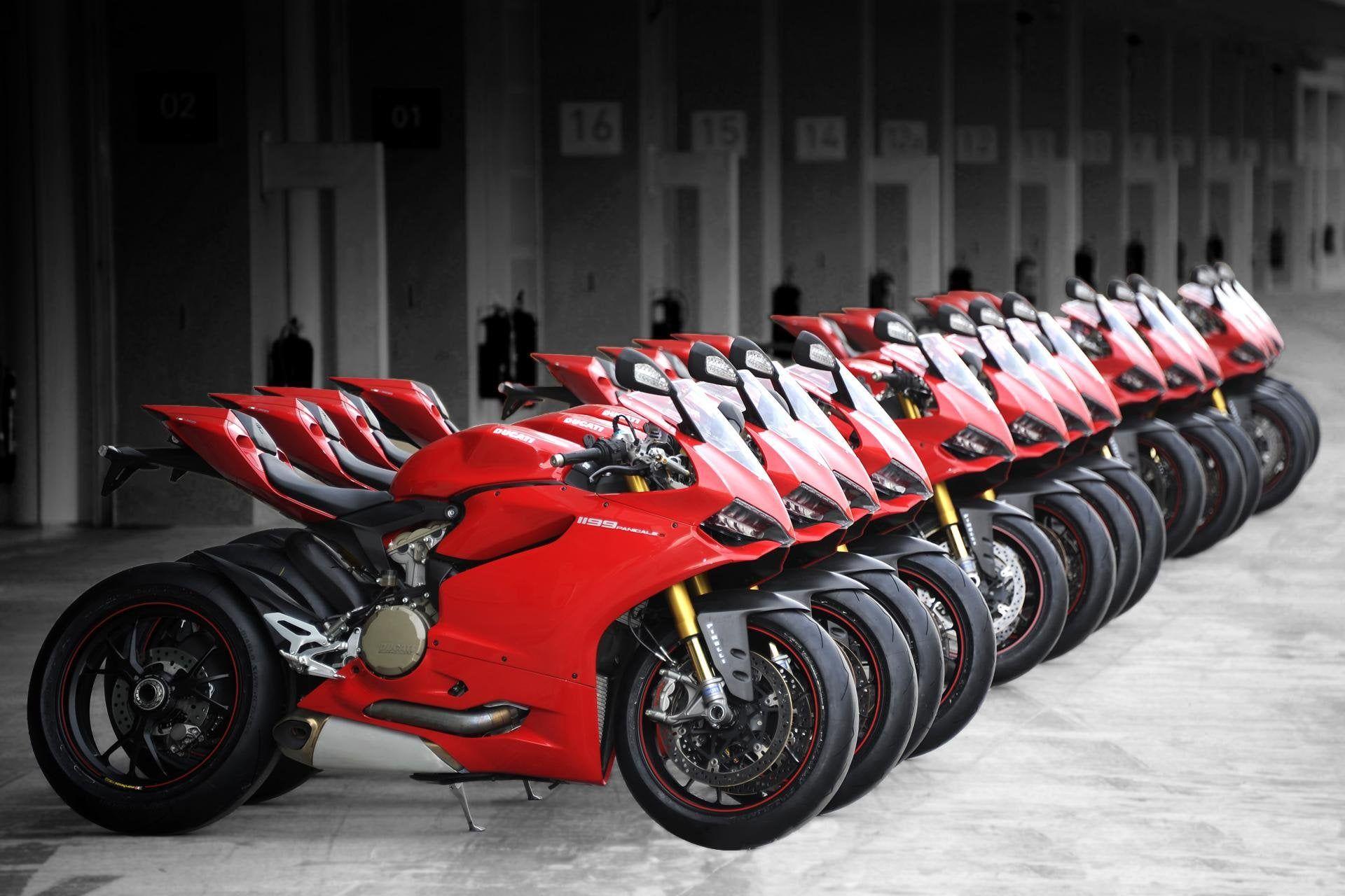 1920x1280 Ducati 1199 Panigale S wallpaper - [1920x1280]