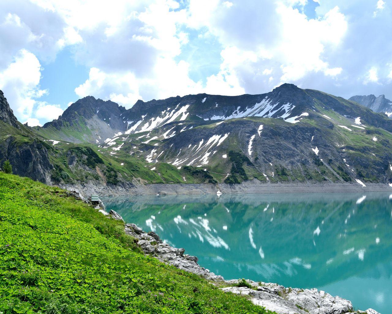 1280x1024 Download Green lake, nature, mountains wallpaper, 1280x1024