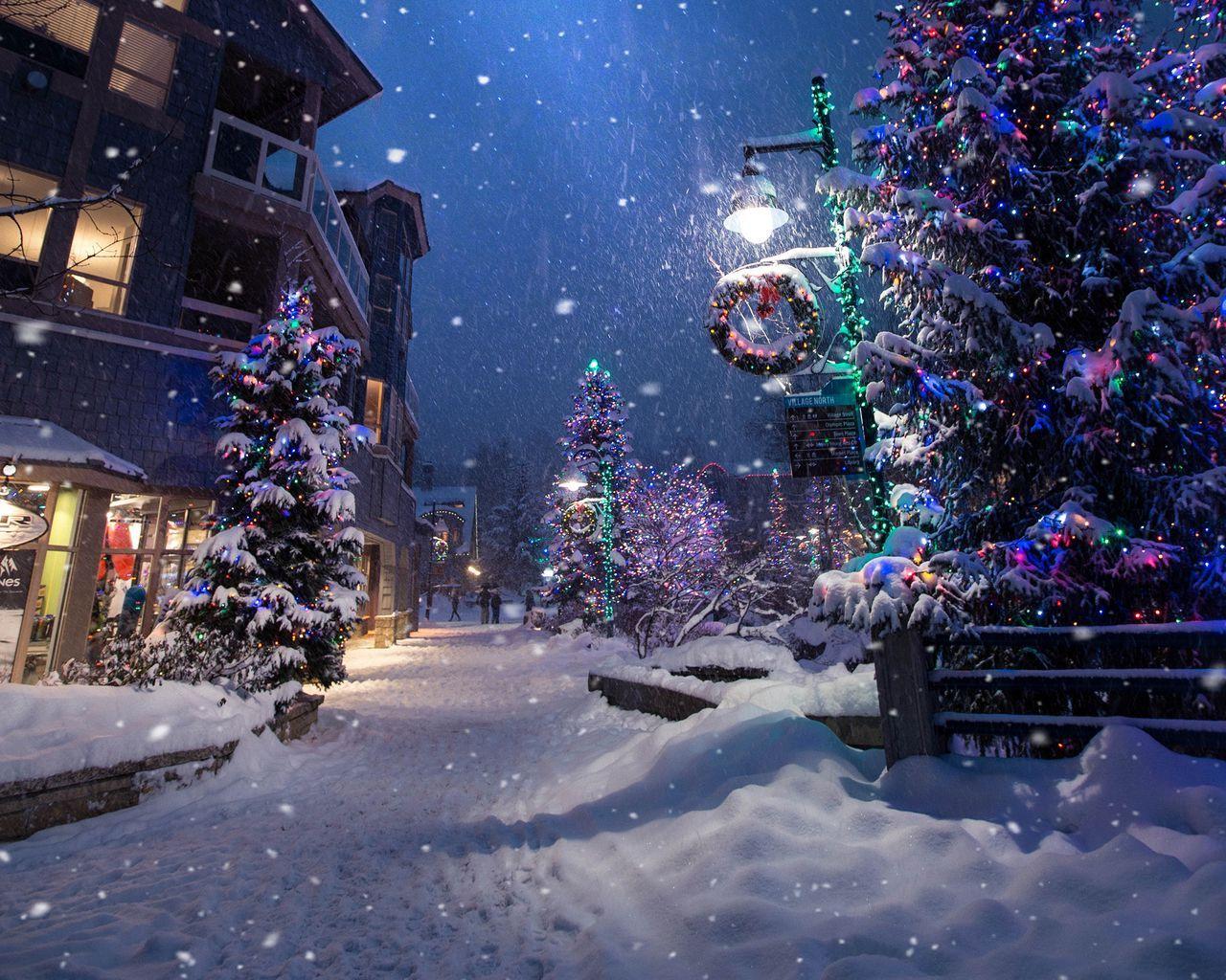 1280x1024 Download wallpaper 1280x1024 christmas, new year, winter, street