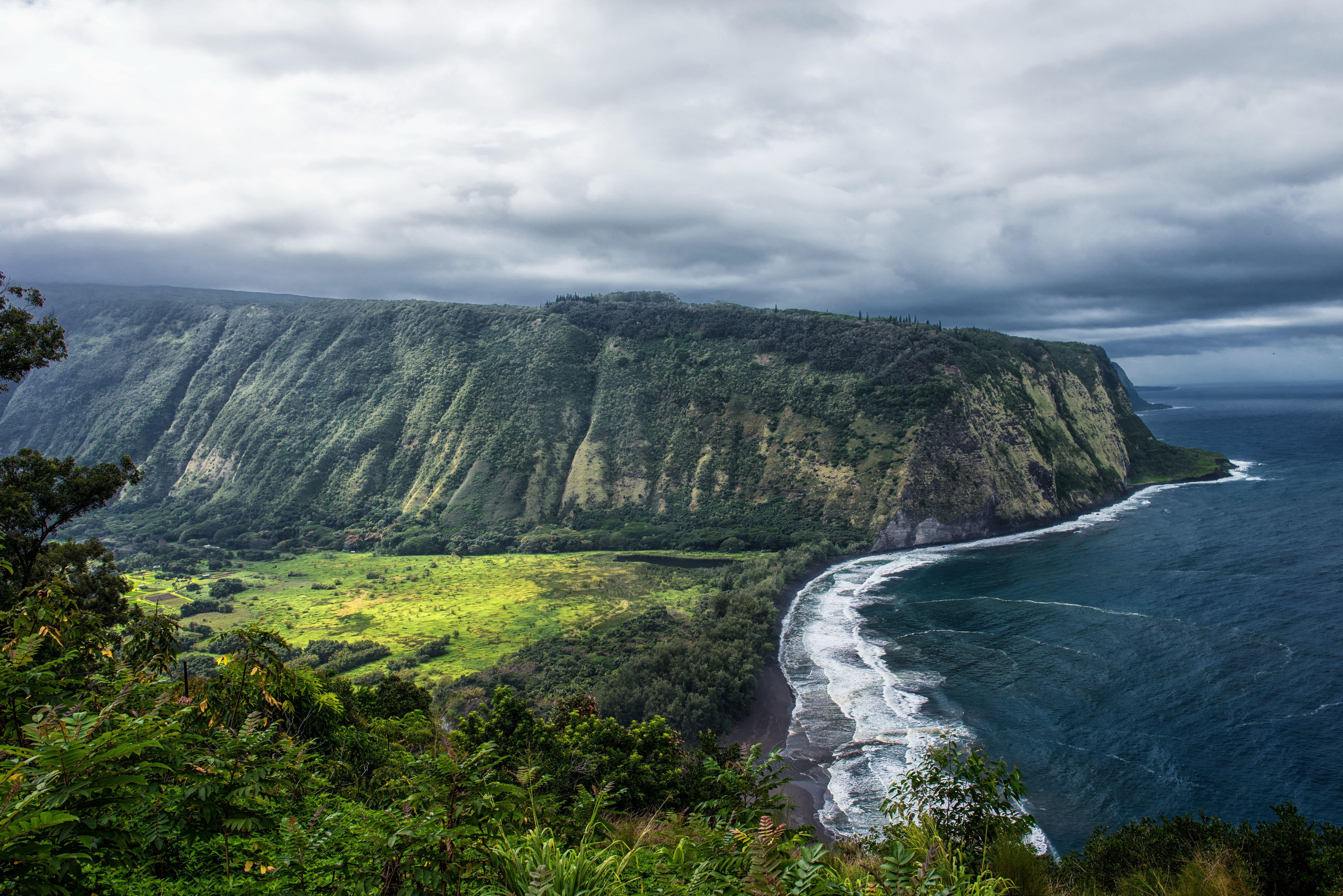 6810x4545 Hawaiian Coastline 5k Retina Ultra HD Wallpaper. Background Image