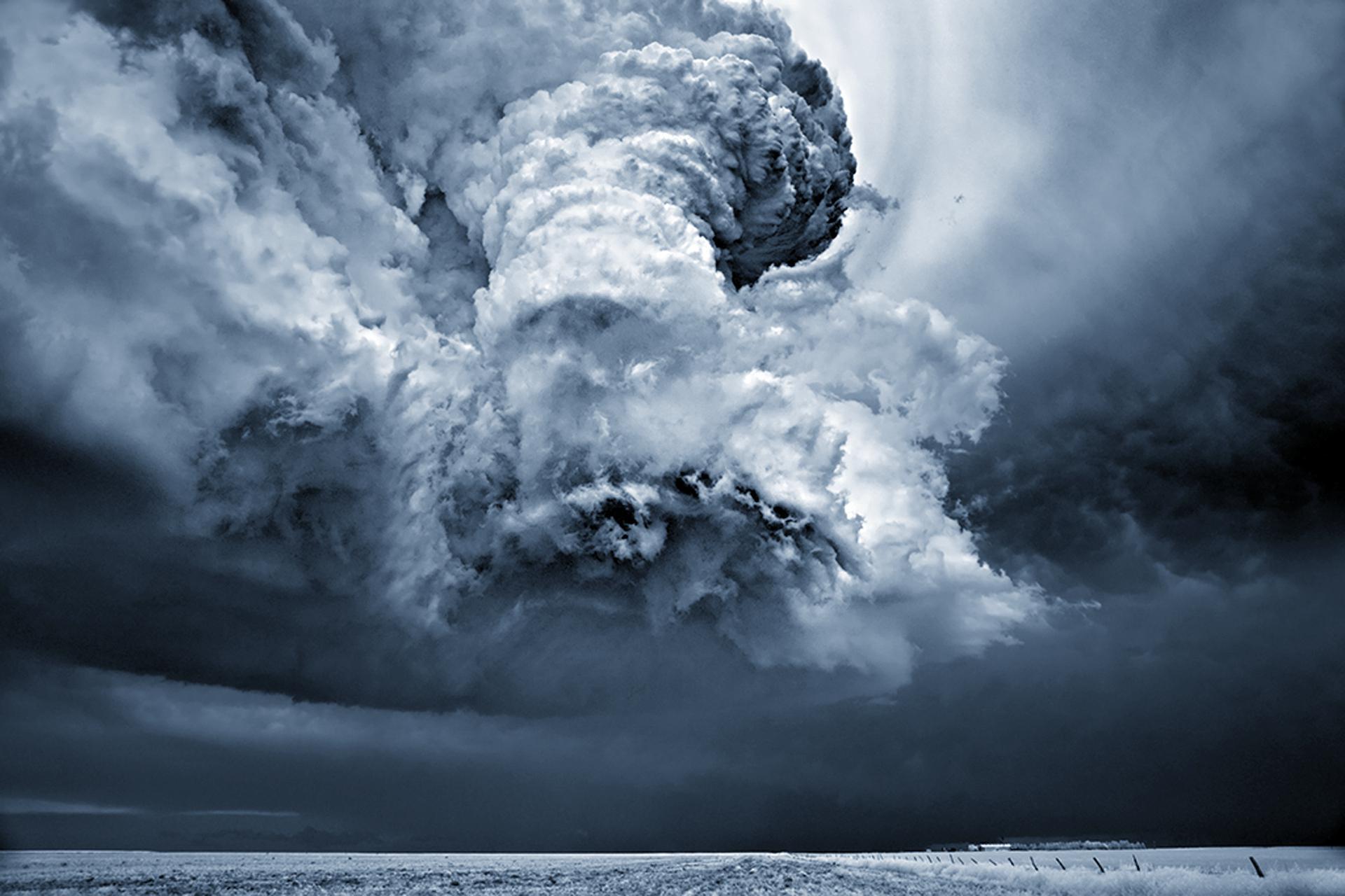 1920x1280 Wallpaper Tornado