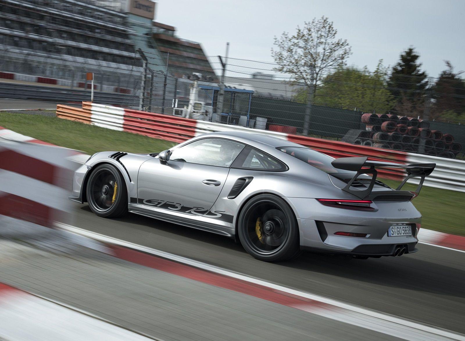 1600x1174 Porsche 911 GT3 RS (Color: GT Silver) Rear Three Quarter
