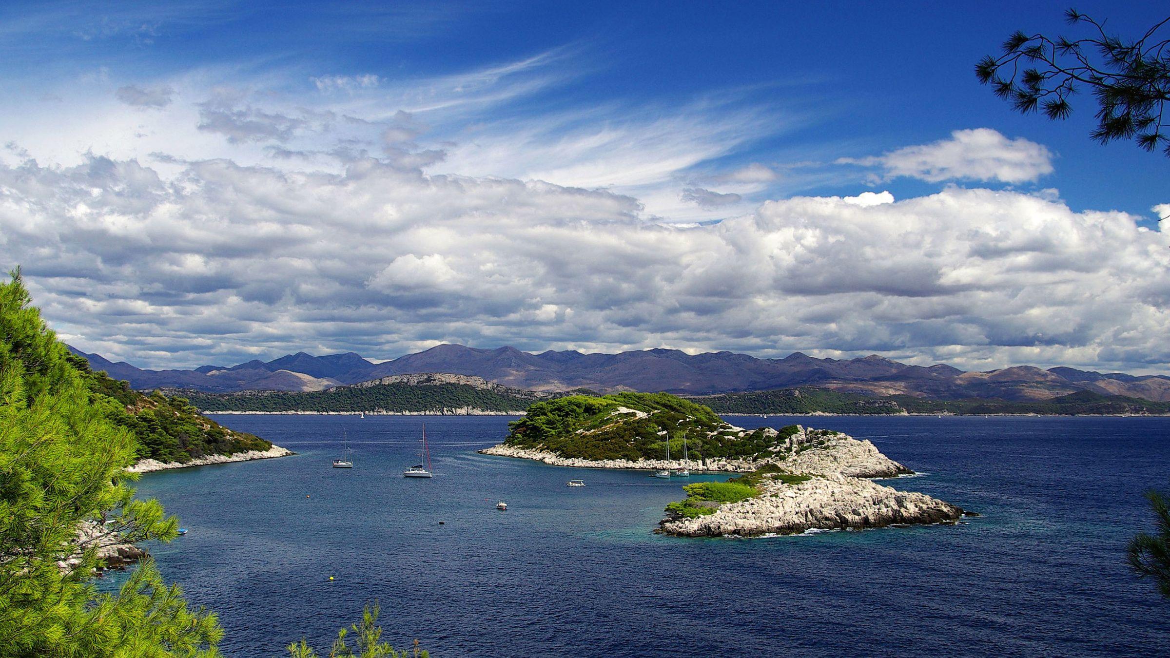 2400x1350 Unique beauty of the island of Mljet, Croatia wallpaper