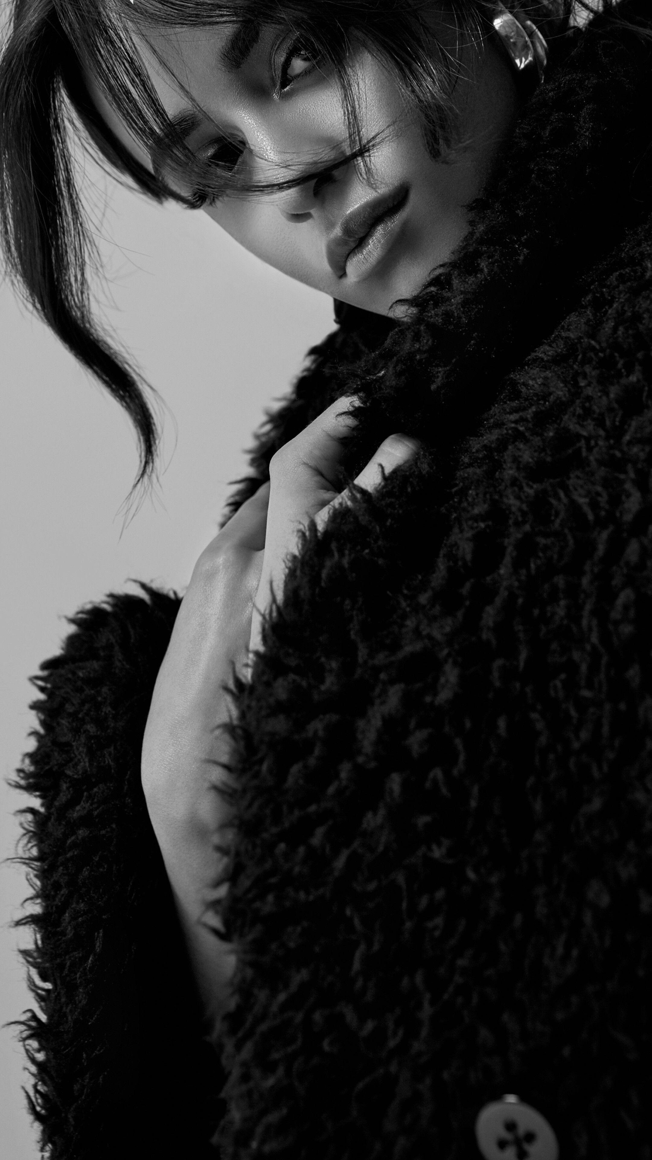 2160x3840 Camila Cabello, Monochrome, 4K iPhone 6s, 6 HD