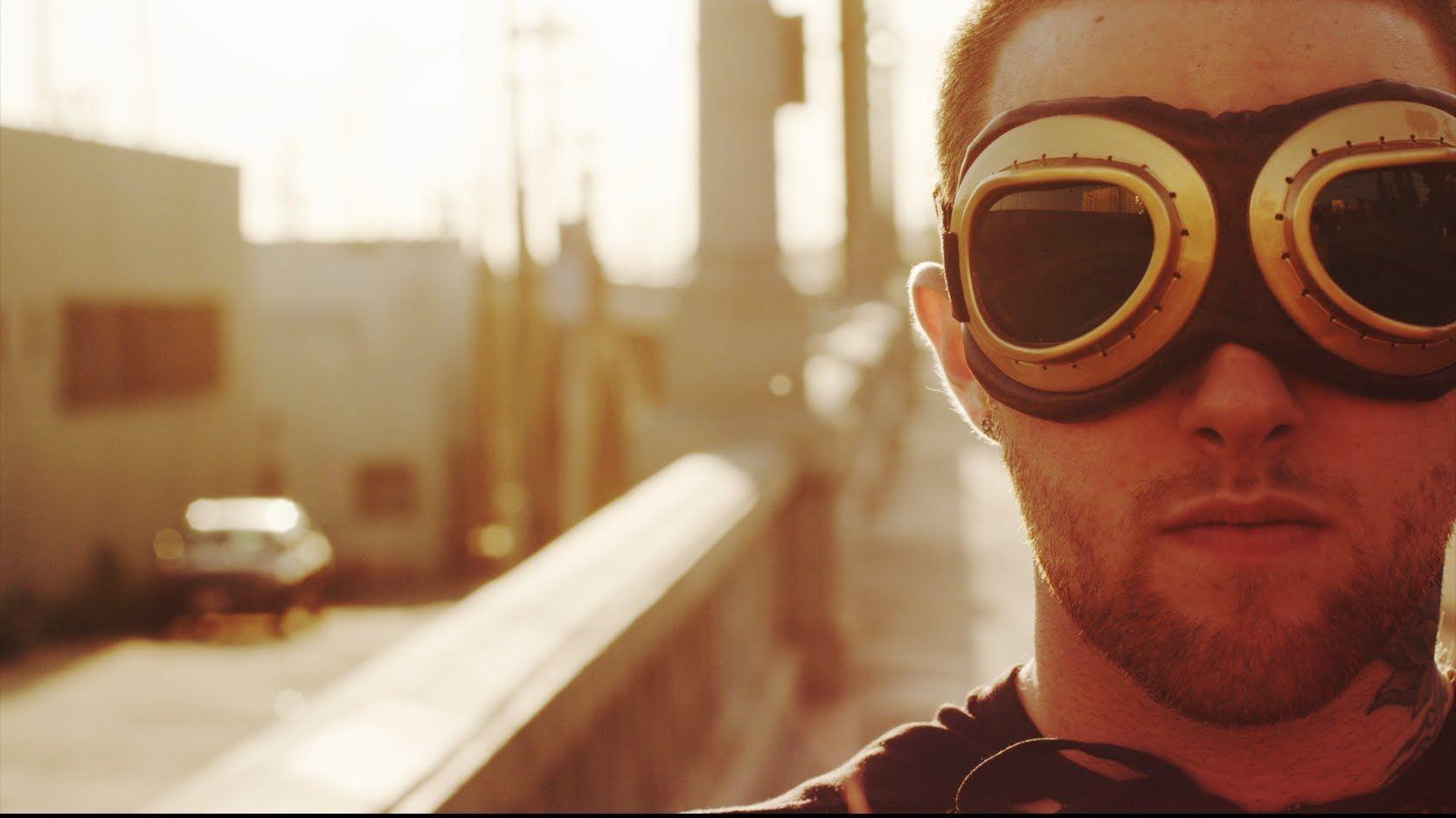 1680x944 Mac Miller
