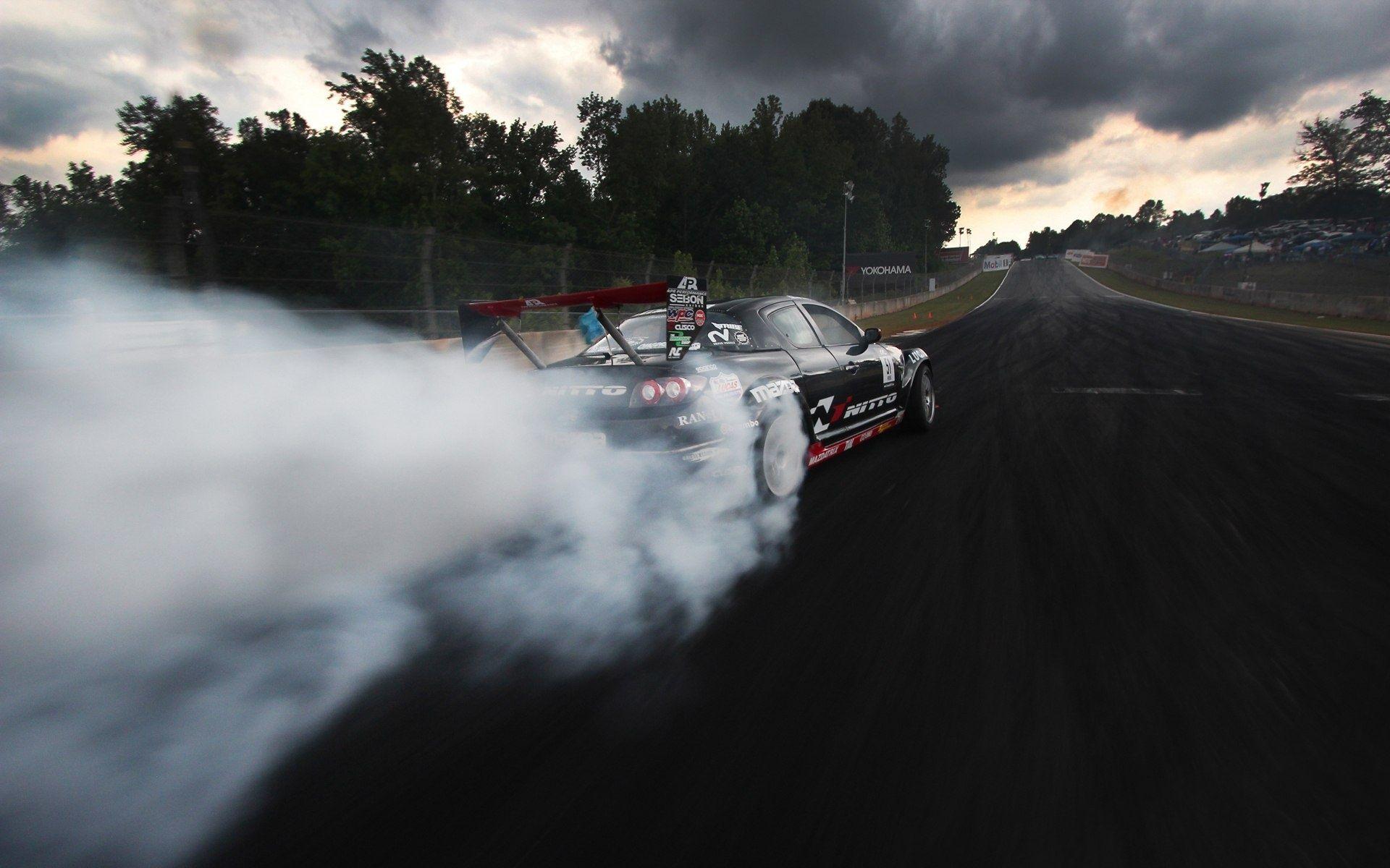 1920x1200 Mazda tires smoking
