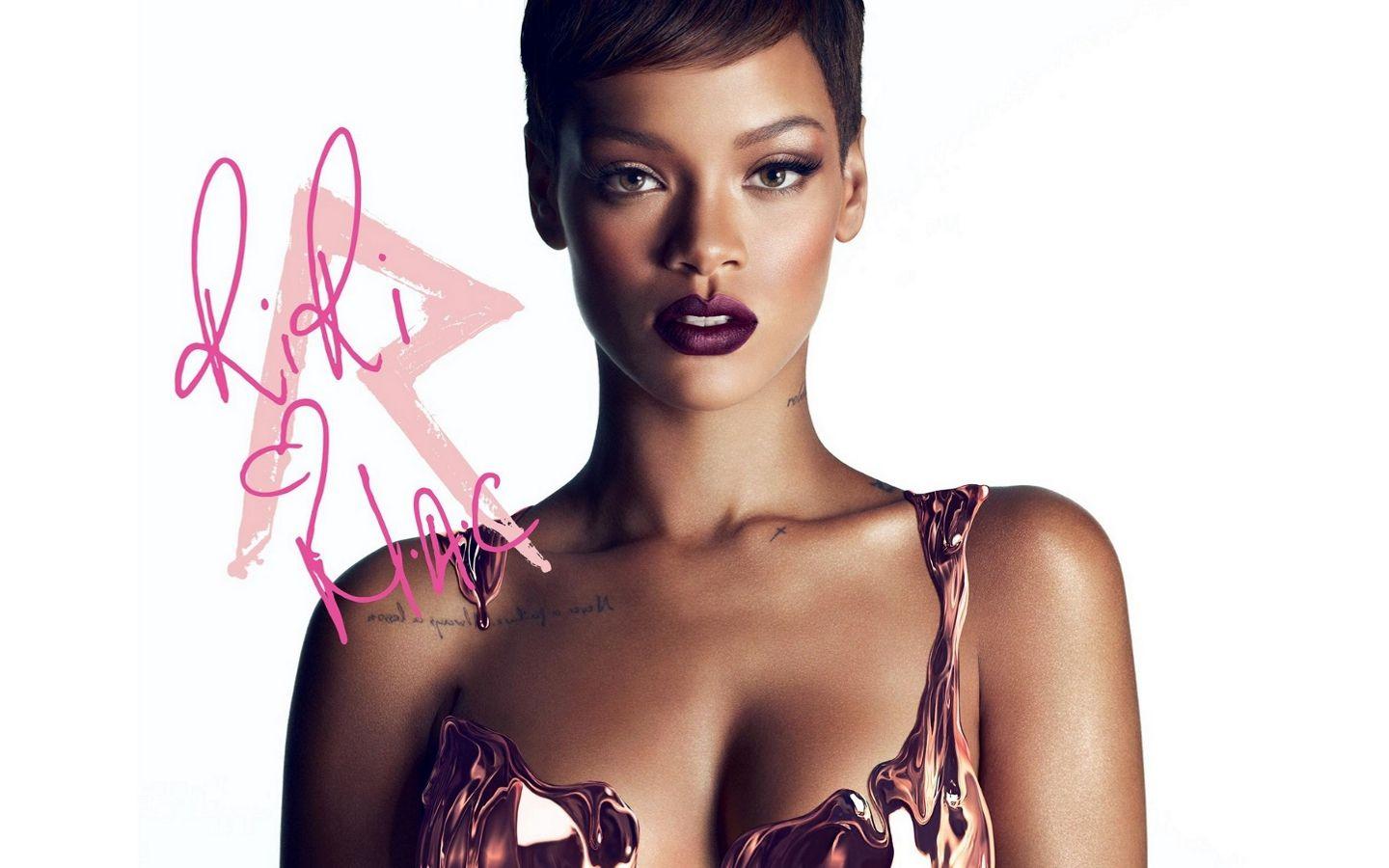 1440x900 Rihanna Mac Wallpaper