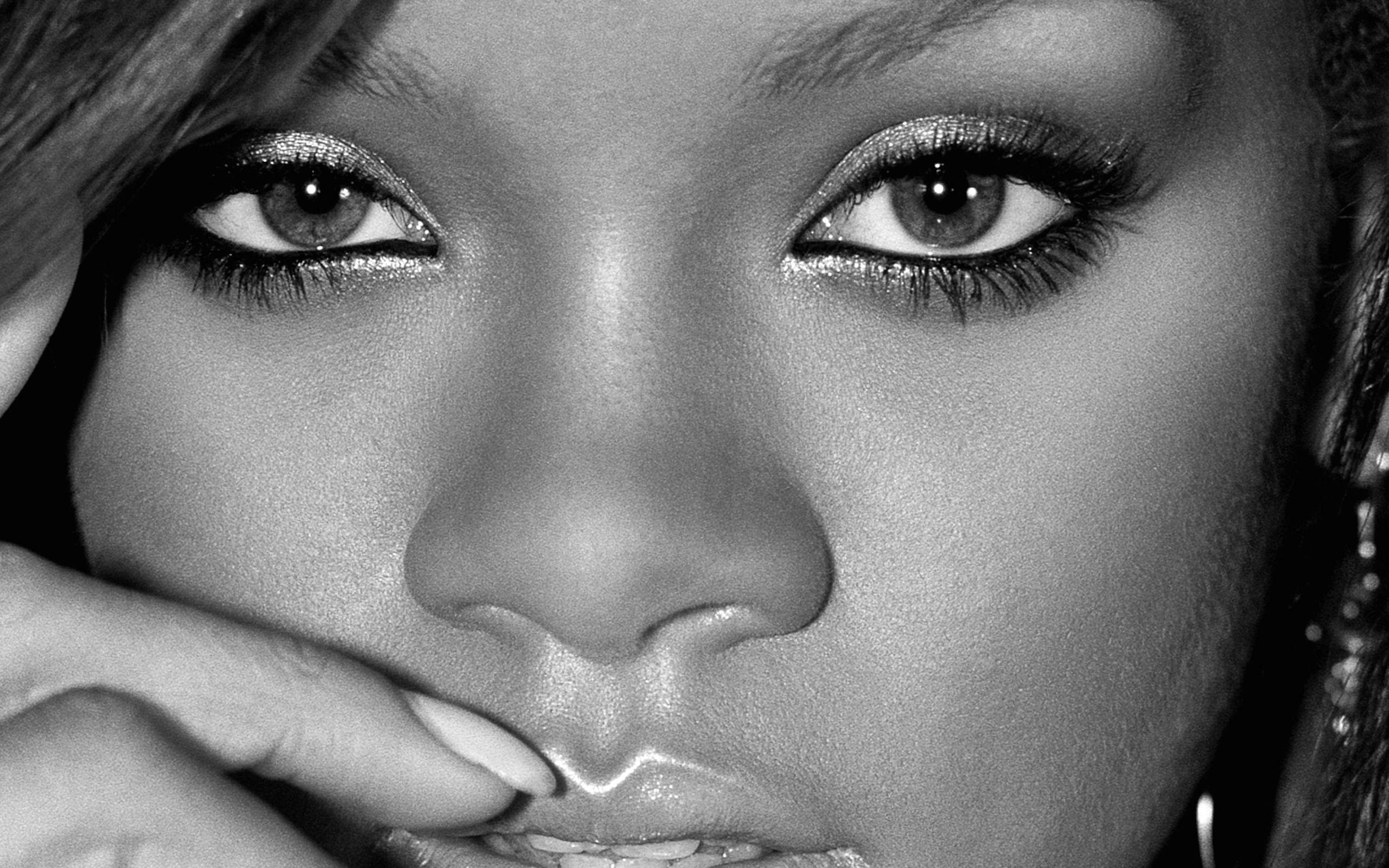 2560x1600 Rihanna HD Wallpaper