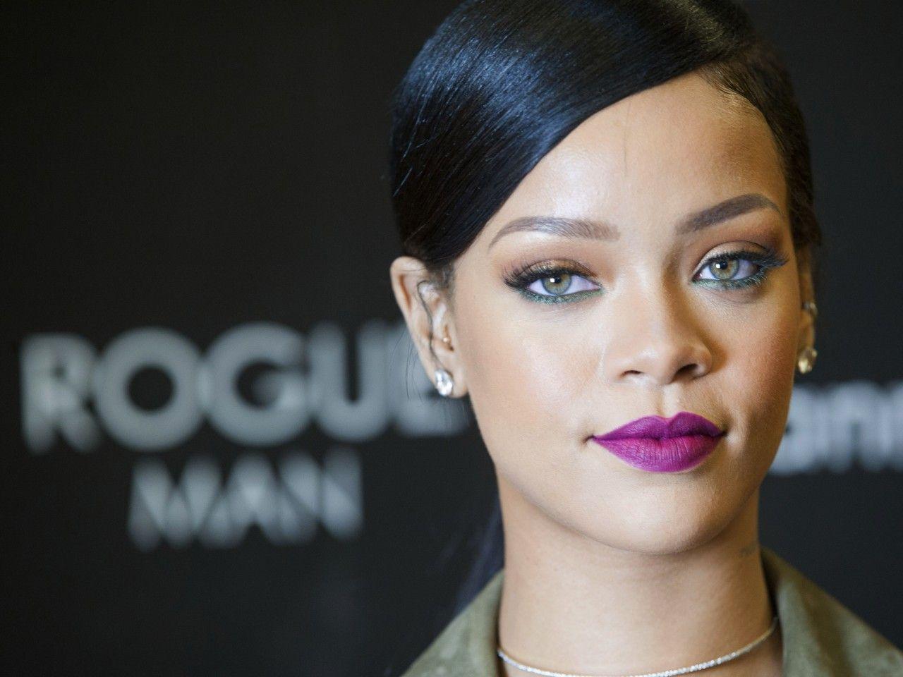 1280x960 Most Beautiful Rihanna Singer Amazing Picture Gallery