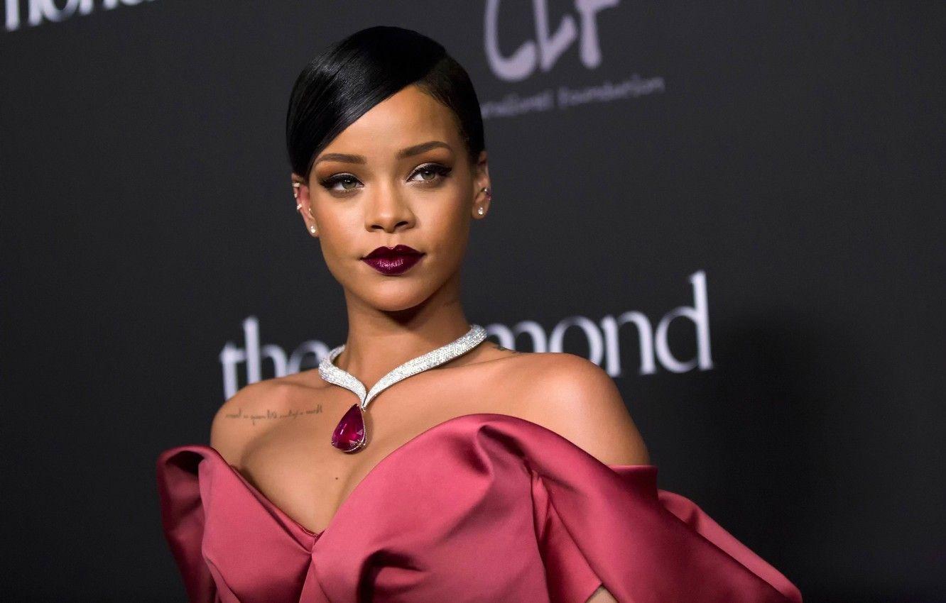 1332x850 Wallpaper portrait, makeup, Rihanna, Rihanna image for desktop