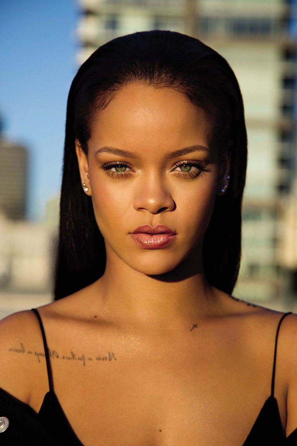 960x1440 Rihanna New Makeup Line