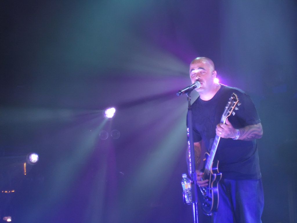 1024x768 Aaron Lewis. Staind Roanoke Civic Center July 7th 2009