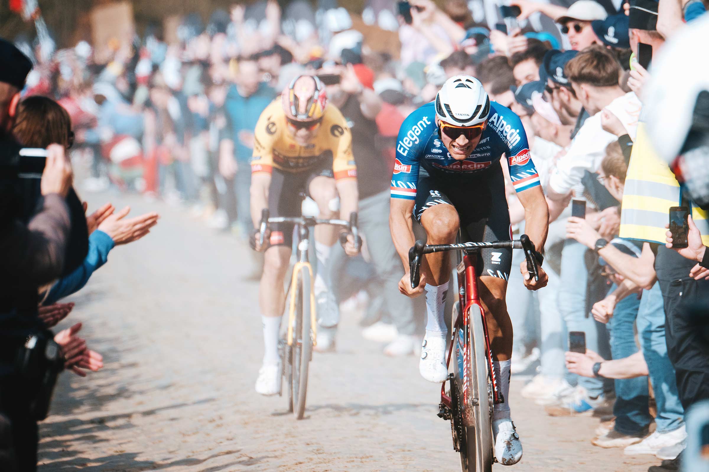 2400x1600 Photo Epic: Mathieu Van Der Poel Claims His First Paris Roubaix