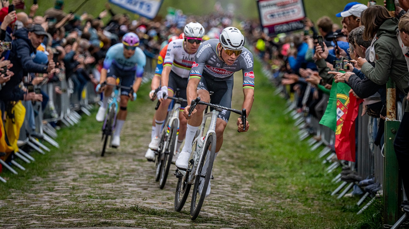 1320x741 Mathieu Van Der Poel Paris Roubaix Winning Bike
