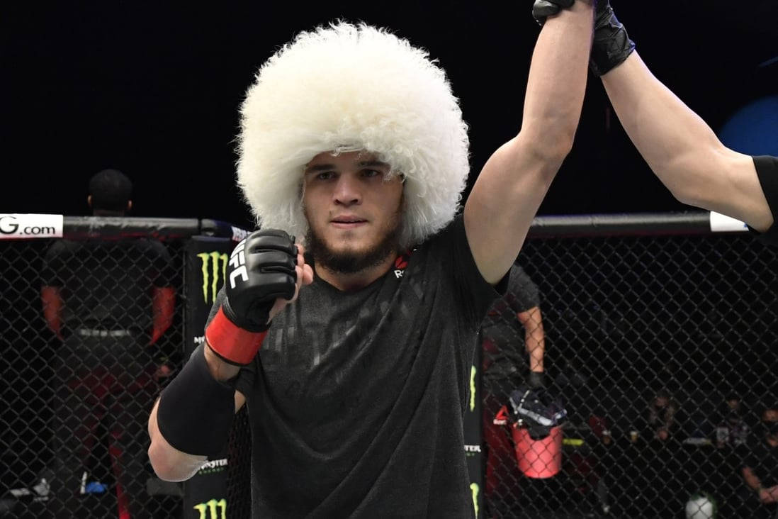 1098x732 Download free Umar Nurmagomedov Wearing Papakha Wallpaper