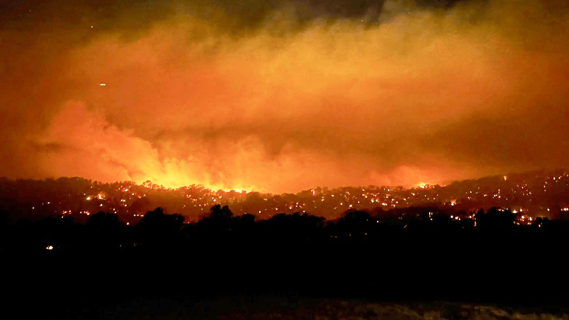 1920x1080 Evacuations ordered amid catastrophic bushfire danger in Australia