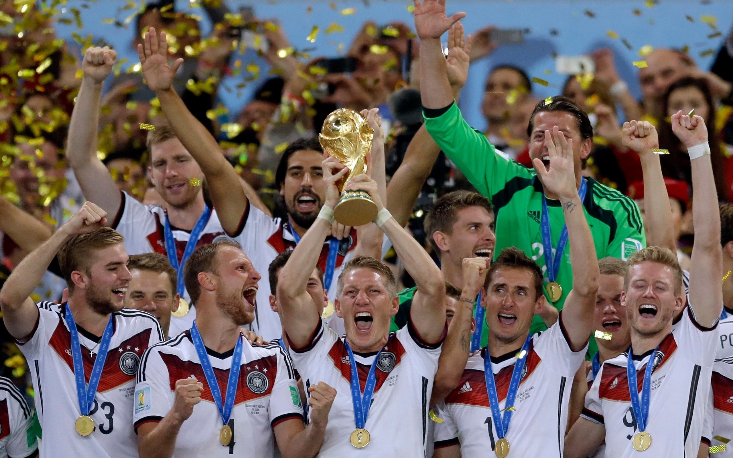 2560x1600 Bastian Schweinsteiger HD Wallpaper Desktop Image and Photo