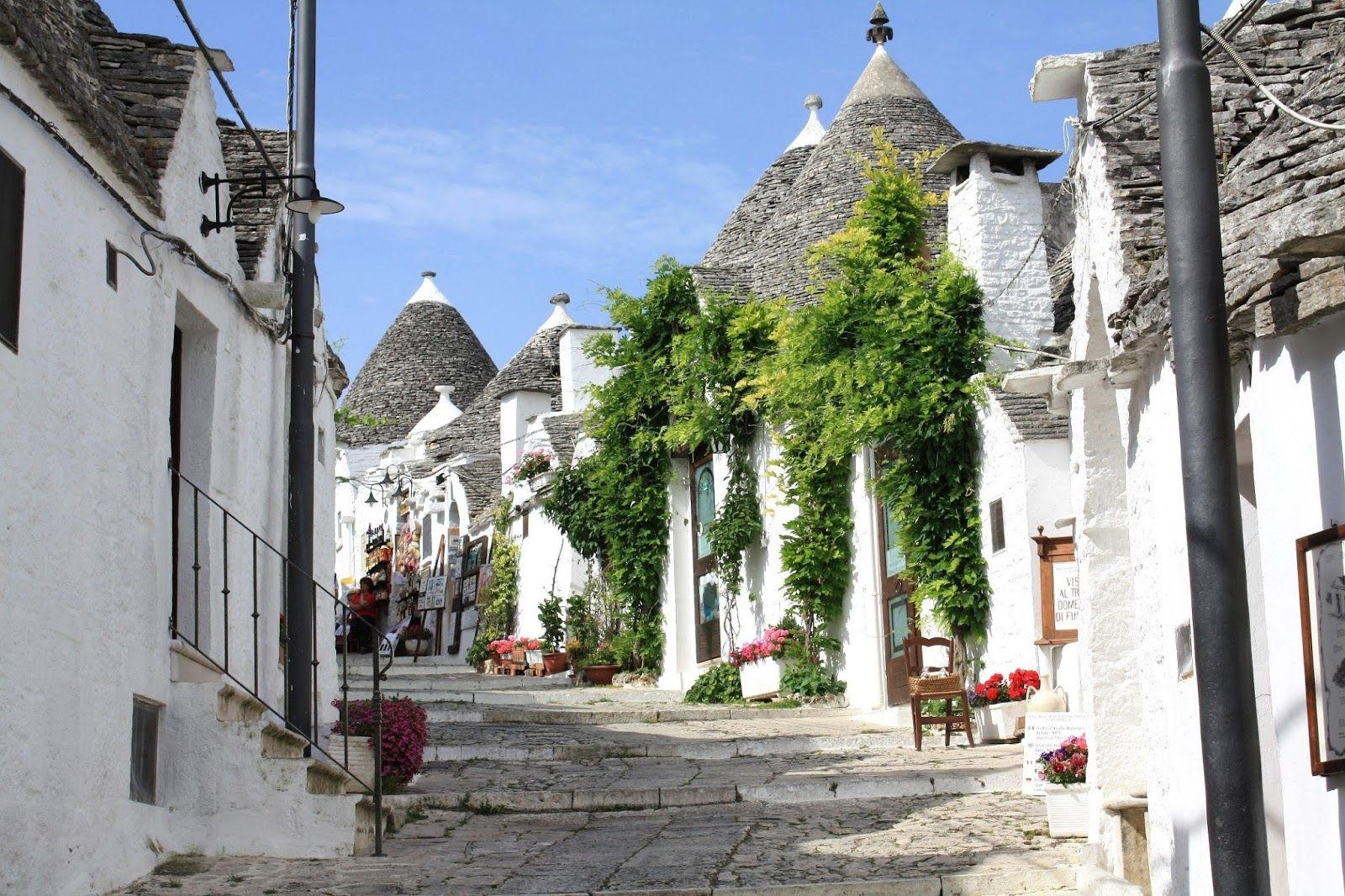 1600x1066 Let's travel the world!: Alberobello! The Capital of the Trulli