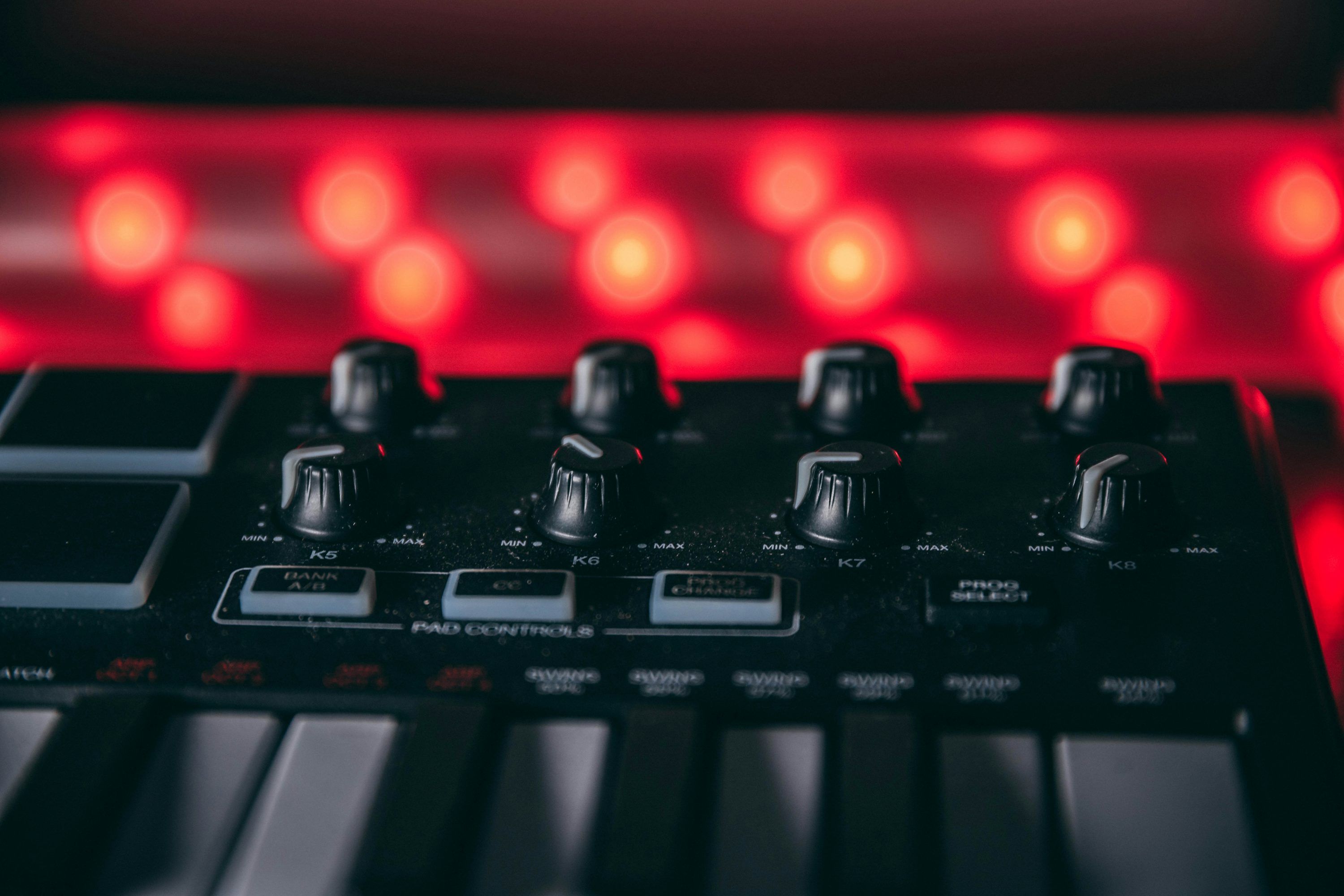 3000x2000 Midi Keyboard Picture. Download Free Image