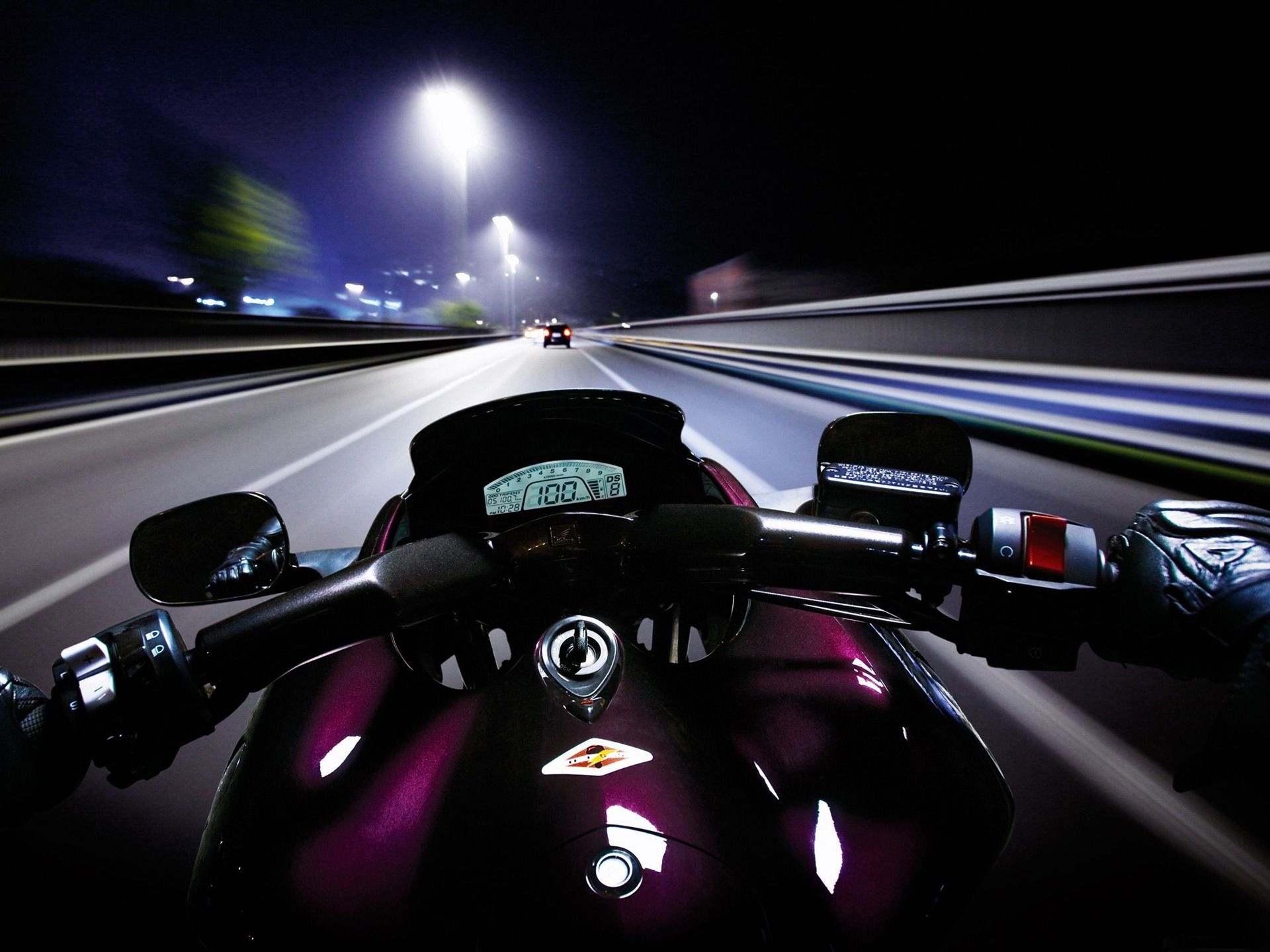1920x1440 Night Ride Very Cool Motorcycle Wallpaper