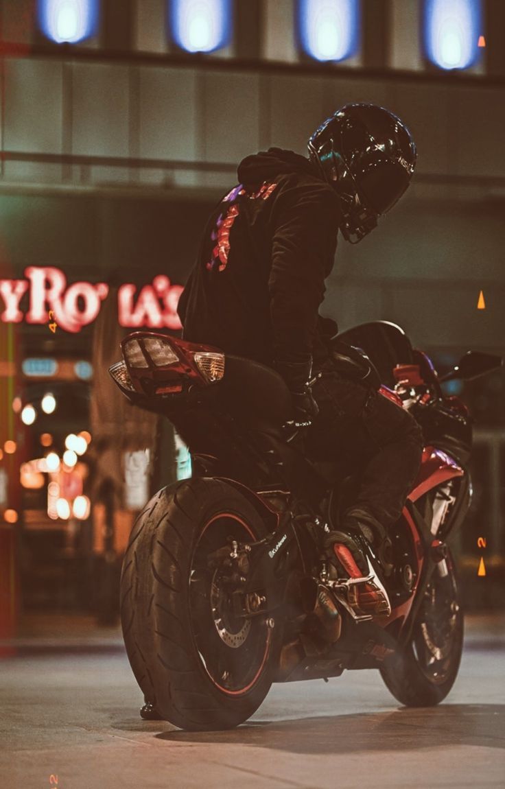 736x1150 night drive