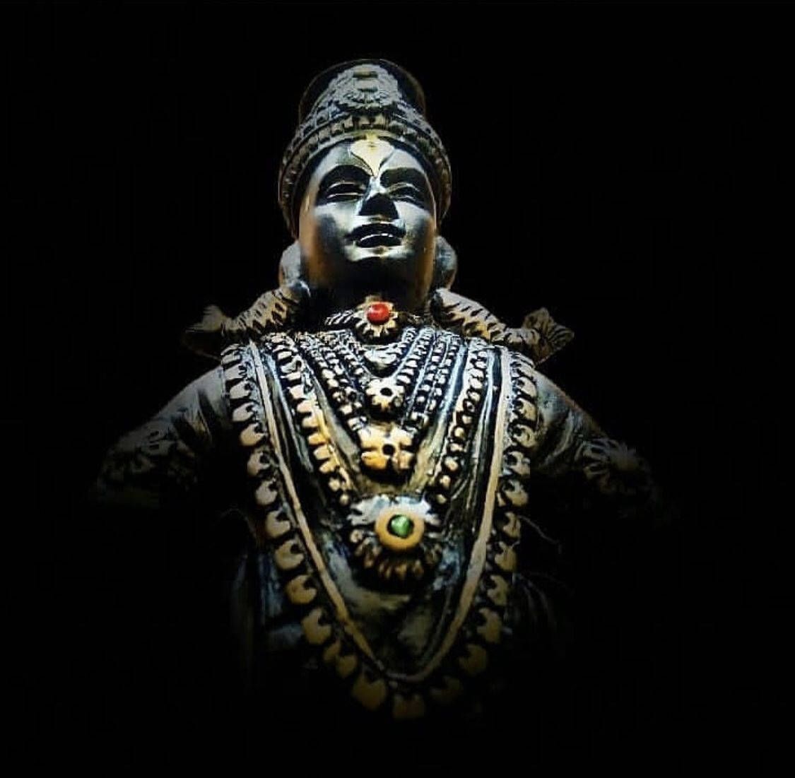 1125x1101 Vitthal Antique Hindu God Statue Wallpaper