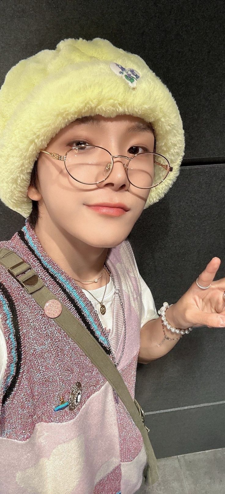 736x1617 WOONHAK WALLPAPER