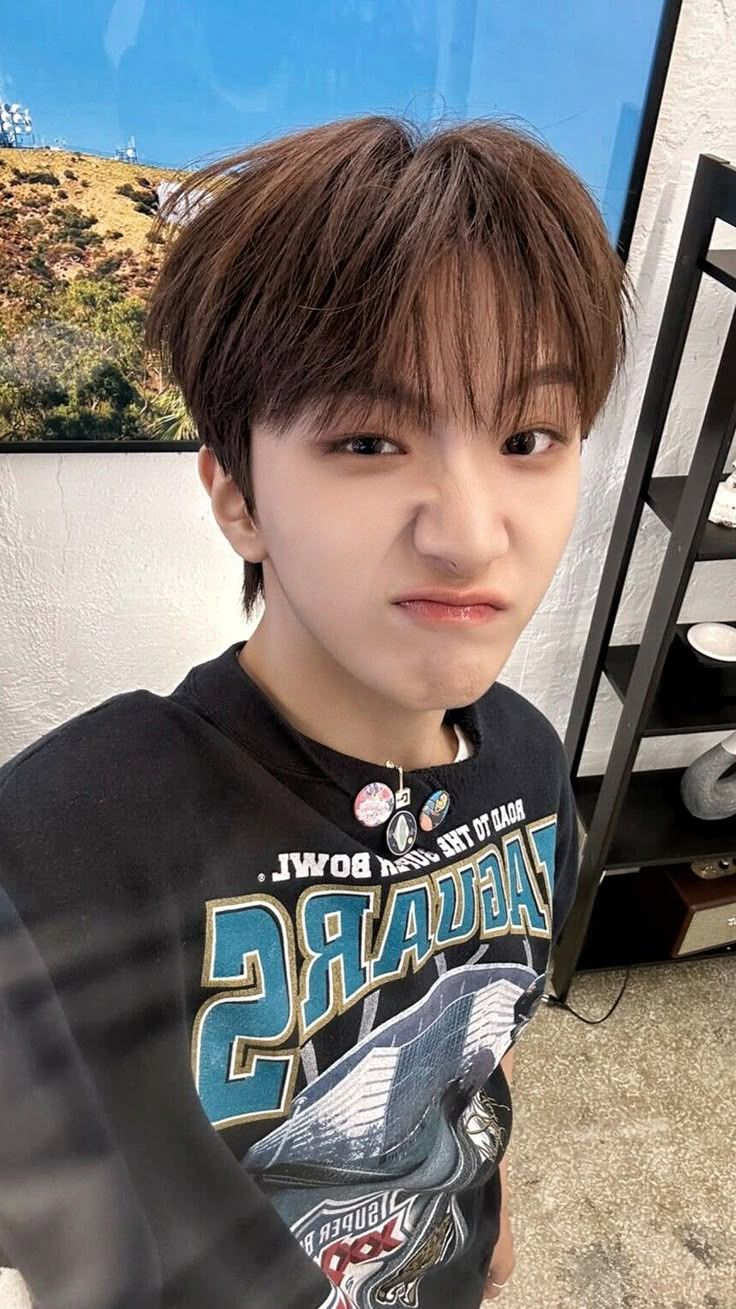 736x1309 woonhak wallpaper