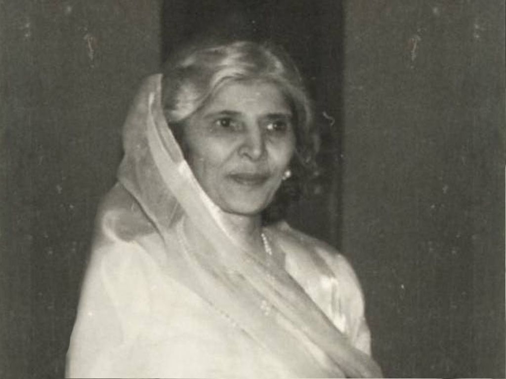 1024x768 On this day 31 July 1893 was Born the Mother of our Nation, Fatima Jinnah. May Allah bless her with and abode in the highest Jannah. Ameen!