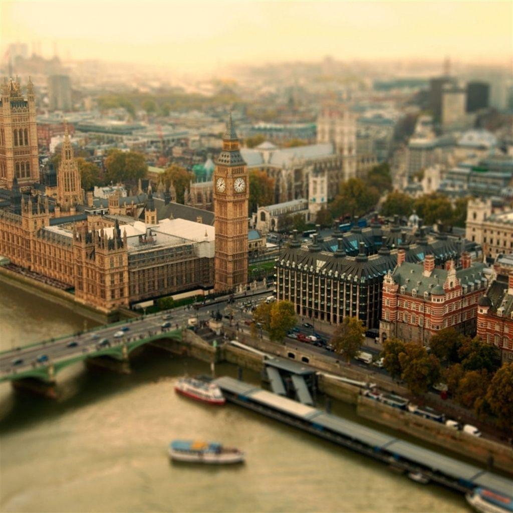 1024x1024 London UK Bokeh iPad Air Wallpaper Download. iPhone Wallpaper