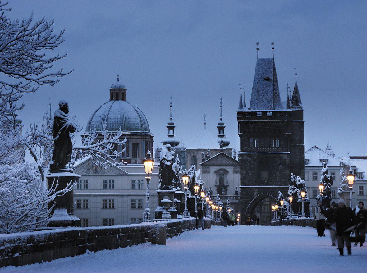 1181x879 Wallpaper: Prague