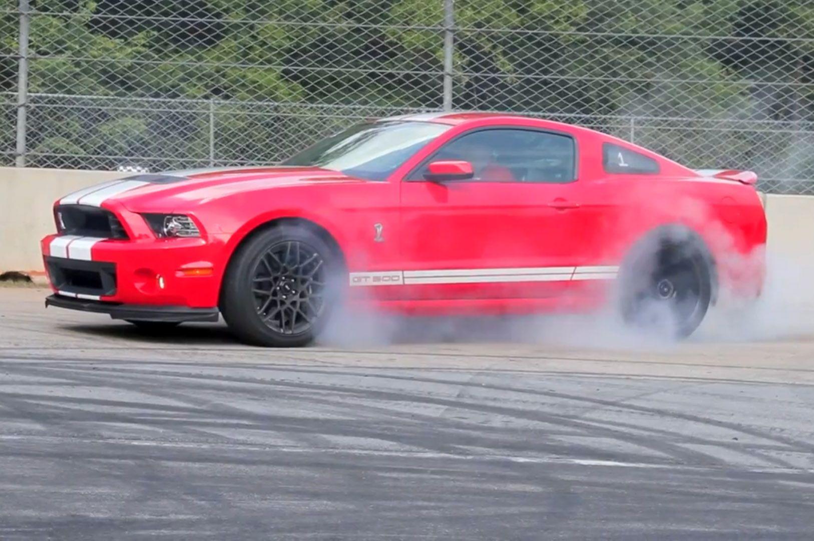 Mustang Burnout Wallpapers - Top Free Mustang Burnout Backgrounds