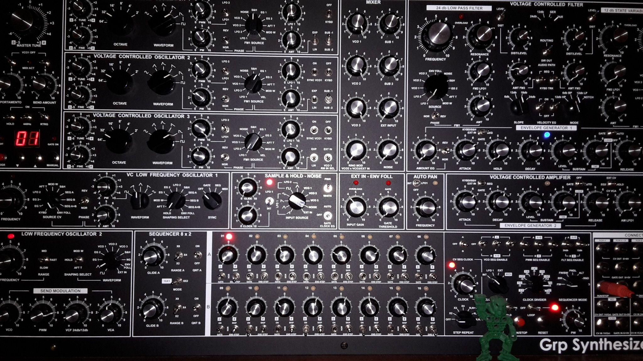 2048x1152 Synthesizer Wallpaper
