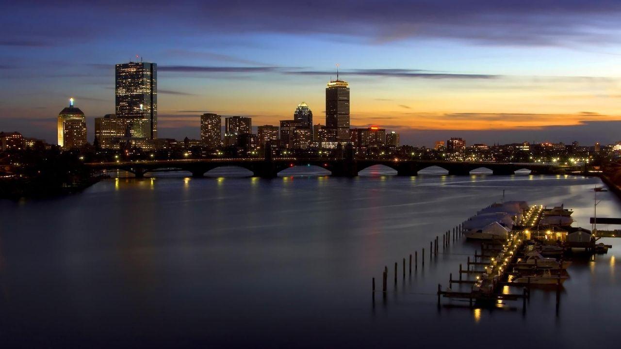 1280x720 Captivating Image Of The Great City Of Boston. Looking Through