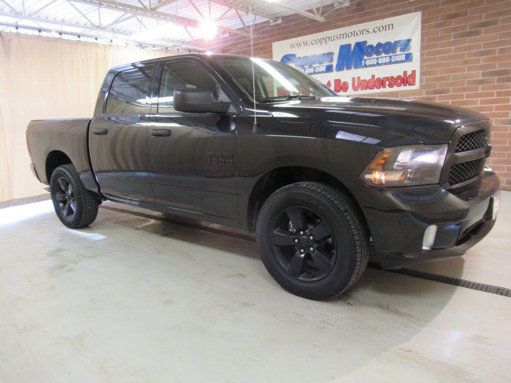 1024x768 Ram 1500 EXPRESS CREW CAB 4X4 5'7 BOX. Tiffin OH. VIN