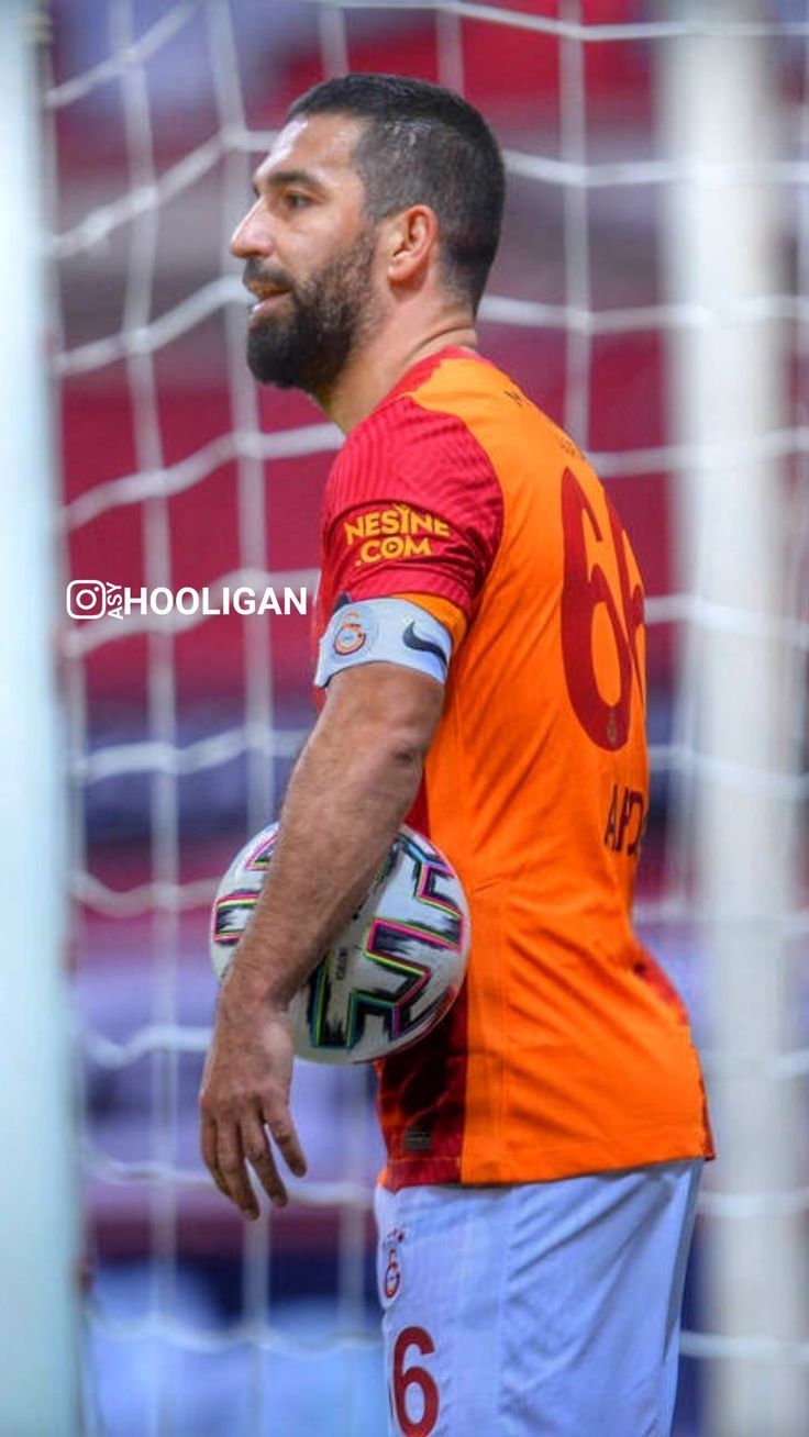 736x1308 Arda Turan Galatasaray Wallpaper