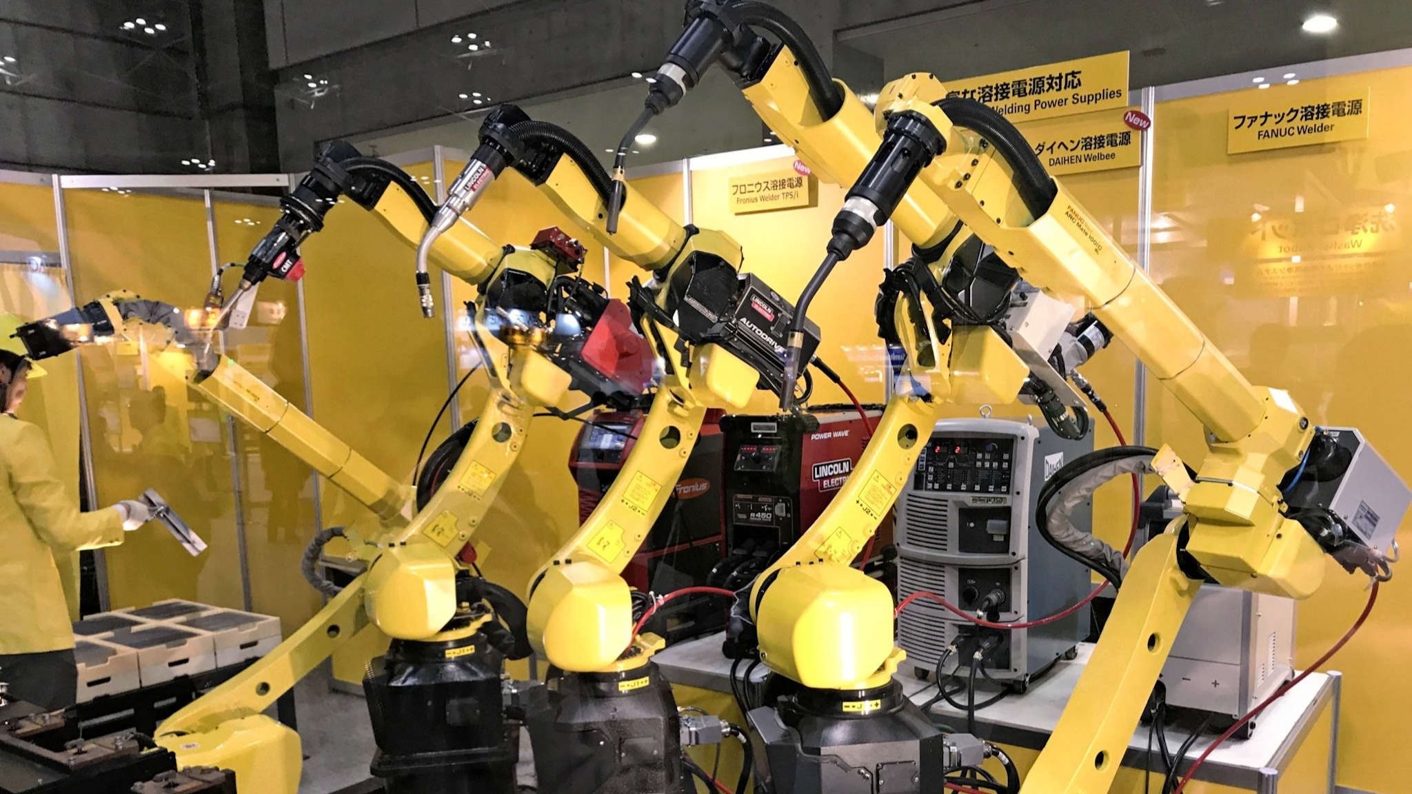 2048x1152 Fanuc regains earning muscle but grapples with investment burden